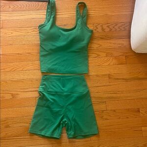 Wilo the Label Two Piece Green Set Sports Bra & Biker Shorts
